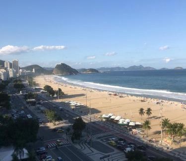 Copacabana Apartamento | Lindo apartamento na avenida atlântica Copacabana R.J