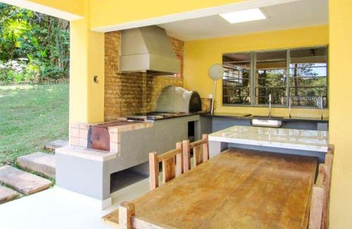 Portao Casa | Lindo sitio c lago e lazer completo em Atibaia SP