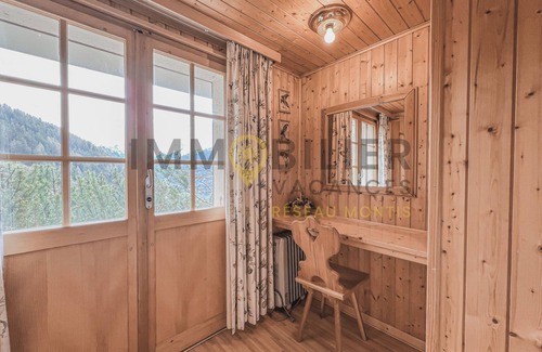 Saint-Luc Chalet De Esquí | Linen is not included in the service. We provide, if desired, linen packages including bed linen, ba