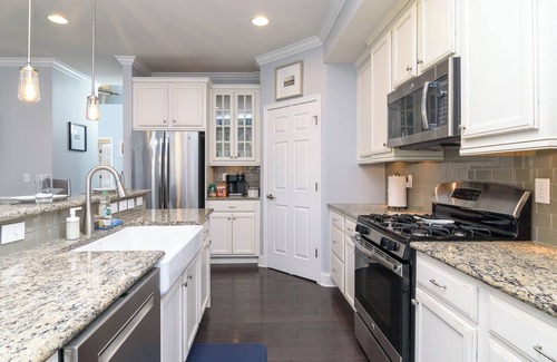 Bayside Casa | Linens, Bikes, XBOX, Patio & w/access to Resort Pools, Kayaks, Hot Tubs & Saunas
