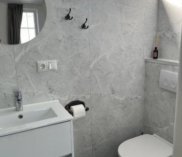 Oostvoorne Chalet De Esquí | Linked Chalet