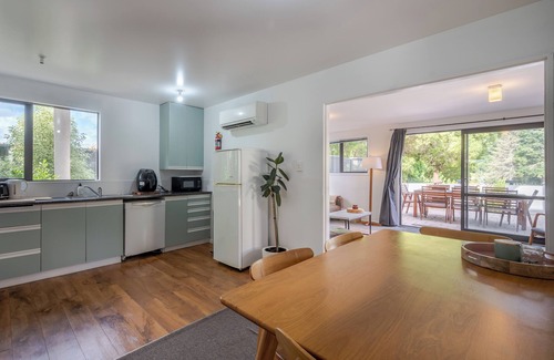 Duvauchelle Casa | Links Lifestyle - Duvauchelle Holiday Home