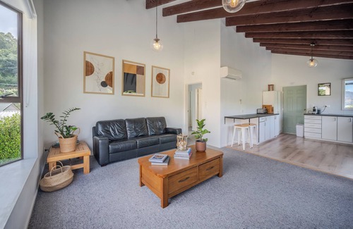 Duvauchelle Casa | Links Lifestyle - Duvauchelle Holiday Home
