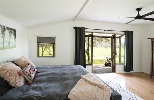 Barwite Casa | Linleigh Farmhouse with Mountain Views