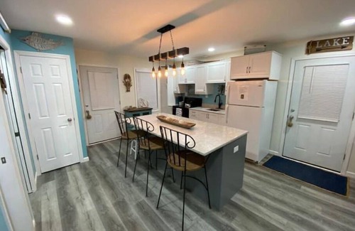 Linn Valley Casa | Linn Valley Lake House -Lakes, Golf, Pool, Fishing