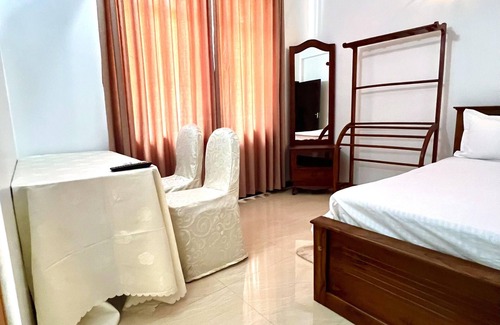 Kiribathgoda Hotel | Linrose