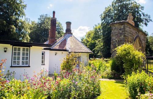 Horncastle Casa | Lion Gate Lodge