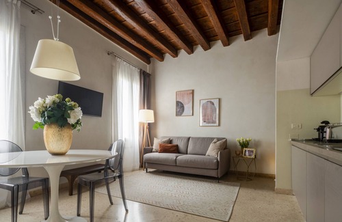 Castello Apartamento | Lion Palace Junior Suite R&R