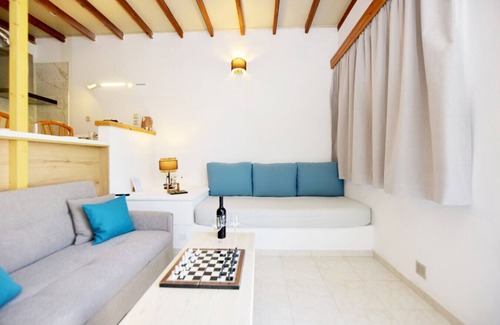 Filerimos Cabina | "LiRi family paradise"