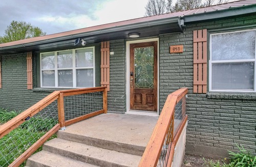Lebanon Casa | Lisas place. Cozy gathering place nestled in the heart of Lebanon Mo