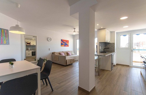 Torreblanca Apartamento | Lisasol. Apartamento nuevo con vistas al mar.