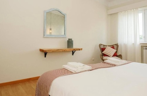 Barcarena Casa | Lisbon Country Villa - Two Bedroom Family Suite