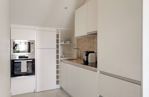 Linda-a-Velha Apartamento | Lisbon Nest 2BR - Dos Habitaciones Piso, Capacidad 5