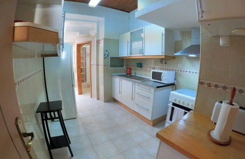 Penha de Franca Apartamento | Lisbon T2 apartment in typical villa, Sapadores, Lisbon