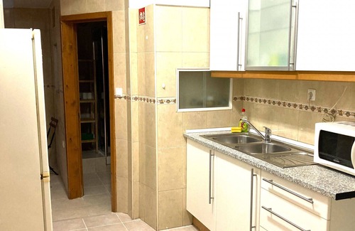 Penha de Franca Apartamento | Lisbon T2 apartment in typical villa, Sapadores, Lisbon