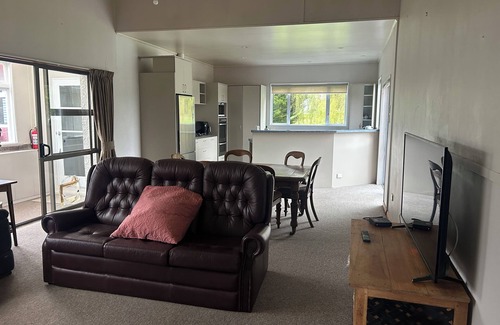 Ranfurly Casa | Lismore farm house. 4 bedroom farm house between ranfurly and naseby