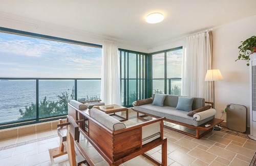 Huidong Casa | Listen to the Sea Apartment