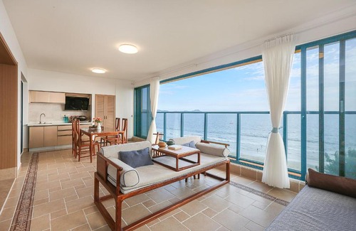 Huidong Casa | Listen to the Sea Apartment