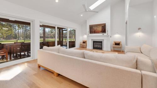 Pawleys Island Casa | Litchfield Cottage home by Peace Vacations