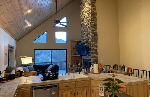 Pine Mountain Club Cabina | Little Bear Lodge