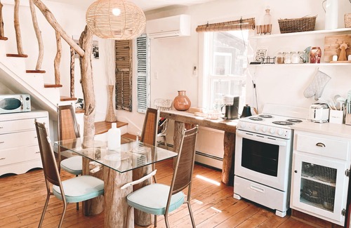 Margaretsville Casa | Little Bird Inn