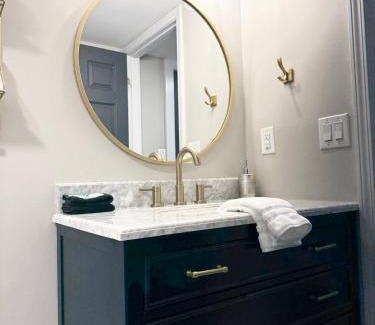 Hickory Casa | Little Bit-A-Cozy, 2BR Retreat