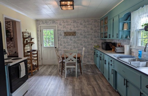 Arlington Otro | Little Blue Farmhouse