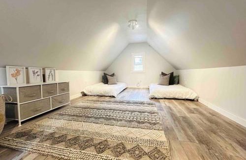 Owen Sound Casa | Little Blue Oasis