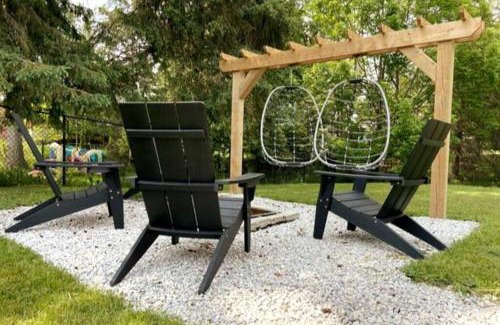 Owen Sound Casa | Little Blue Oasis