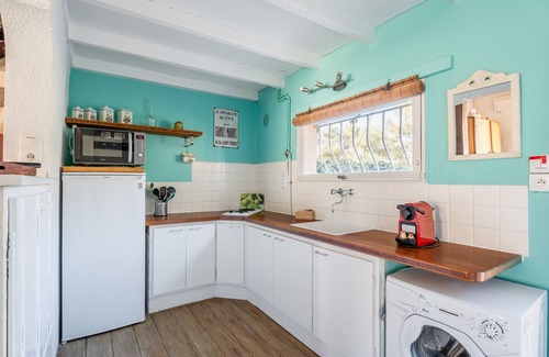 La Ciotat Chalet De Esquí | Casa T1 / T2 en La Ciotat. Reformado, aire acondicionado, jardín, WIFI. 2 a 4 personas El "pequeño Briandière"