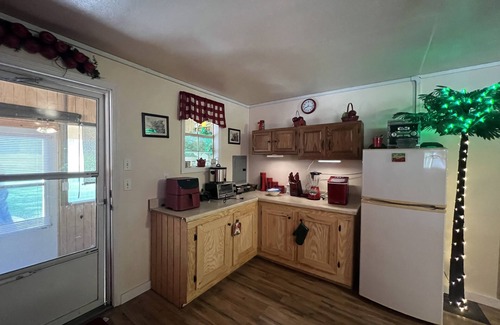 Bakerton Cabina | Little Cabin In The Country