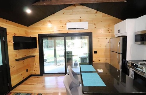 Greentown Cabina | Little Cabin on the Creek Pocono Mountains