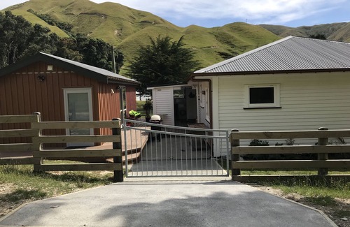 Queen Charlotte Sound Casa | Little Colonsay / Casa de playa
