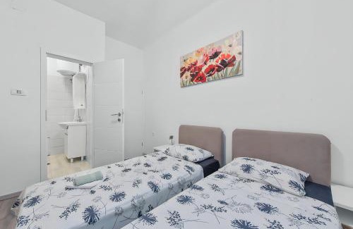 Rijeka Casa | Little flower in city center