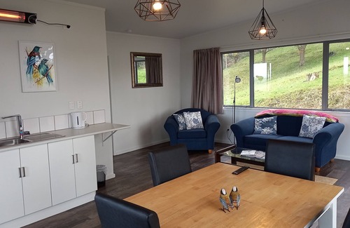 Feilding Cabina | Little Forest Cabins with an awesome outlook. No. 3