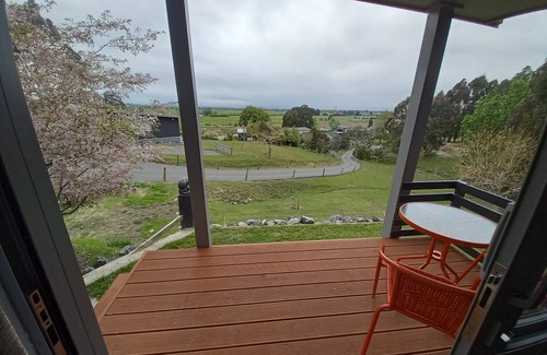 Feilding Cabina | Little Forest Cabins with an awesome outlook. No. 3