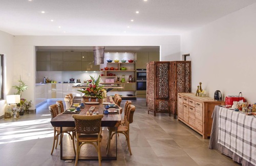 Windhoek Casa | Little Forest Garden Retreat Guesthouse
