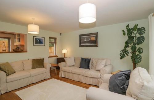Calne Casa | Little Foxes