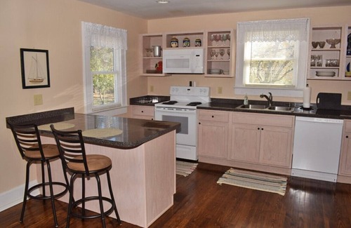 Chincoteague Cabaña | Little Grit Cottage - Quiet Natural Setting