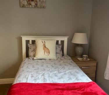 Woodhall Spa Casa | Little Hare Lodge - Spacious 2 bedroom attached bungalow