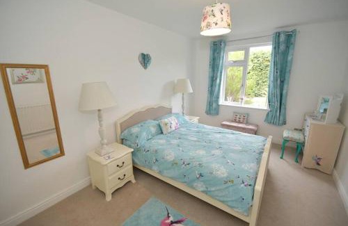 Woodhall Spa Casa | Little Hare Lodge - Spacious 2 bedroom attached bungalow