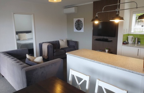 Taupo Hotel | Little Haven