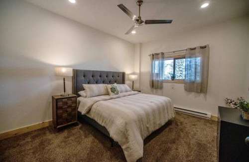 Lead Chalet De Esquí | Little Hope Chalet At Terry Peak Ski Resort