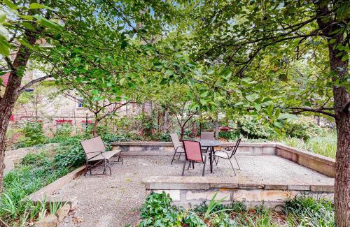 Green Hills Casa | Little House Nashville - Guest House