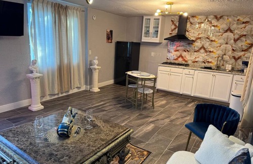 Westside Apartamento | Little Italy Welcome to Rome