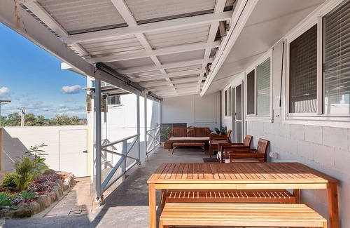 Boat Harbour Apartamento | Little Kingsley Beach House - Back Flat - across the road from the Beach