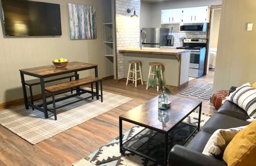 Angel Fire Condominio | Little Mammoth Condo - Bike or 5 min walk to ski lifts!