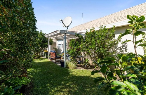 Manly Casa | Little Manly Cottage - Manly Holiday Home