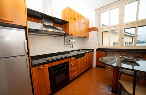 Malgrate Apartamento | LITTLE MARINA APARTMENT - COMO LAKE EAST SIDE LAKE FRONT CIR: 097045-LNI-00001