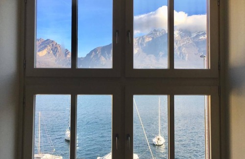Malgrate Apartamento | LITTLE MARINA APARTMENT - COMO LAKE EAST SIDE LAKE FRONT CIR: 097045-LNI-00001